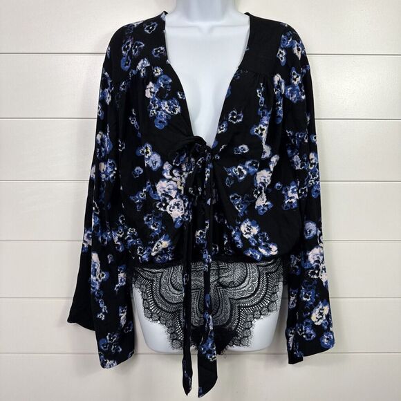 Free People Intimately Floral Forties Feels Bell Sleeve Bodysuit Black sz S - Picture 1 of 9